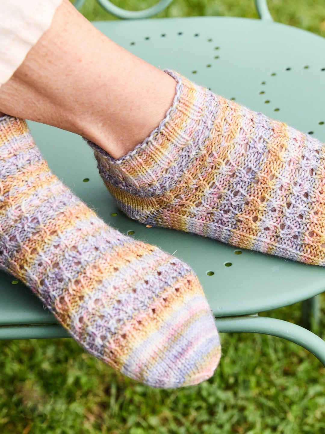 Strickpaket Landlust kurze Socken mit Ajourmuster